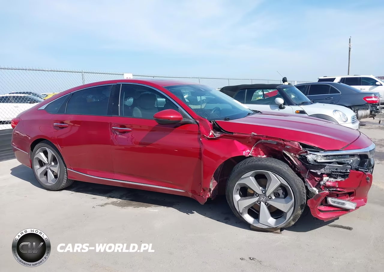 2018 Honda Accord Touring VIN:1HGCV1F91JA194366 - 13