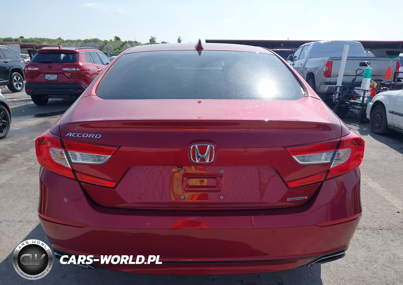 2018 Honda Accord Touring VIN:1HGCV1F91JA194366 - 16