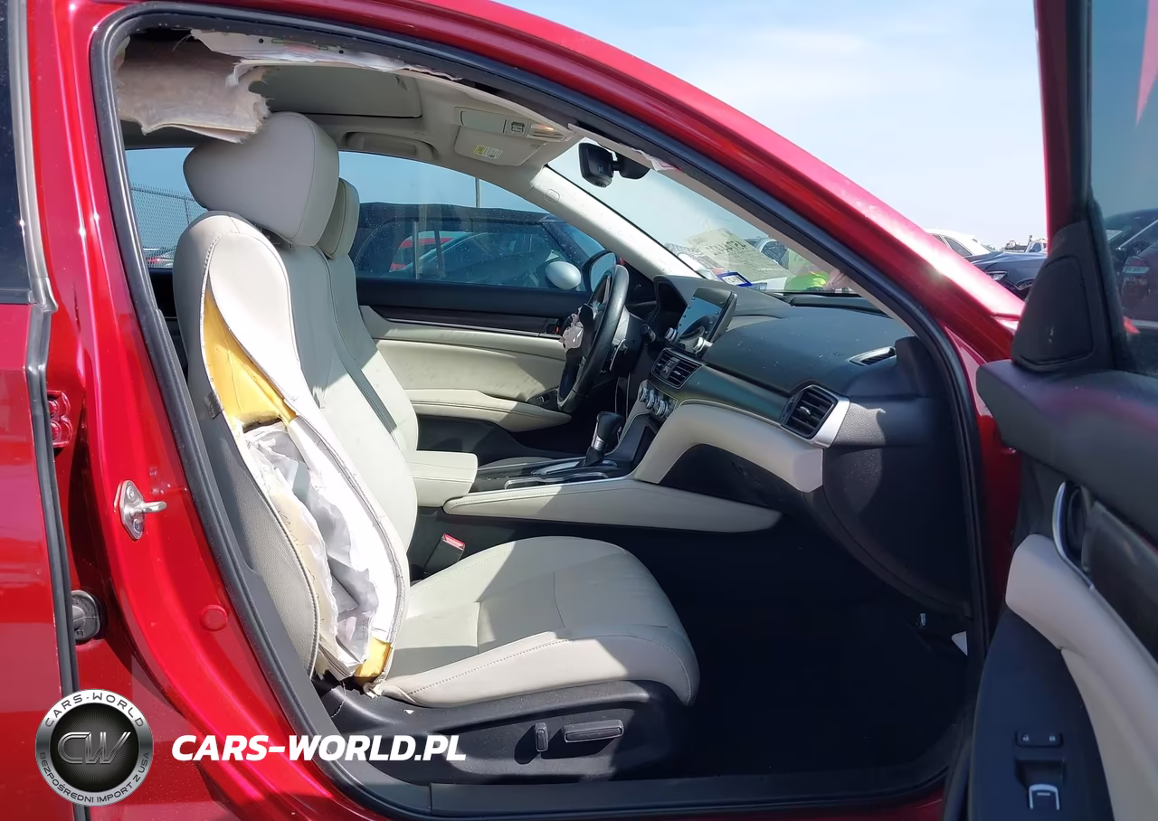 2018 Honda Accord Touring VIN:1HGCV1F91JA194366 - 5