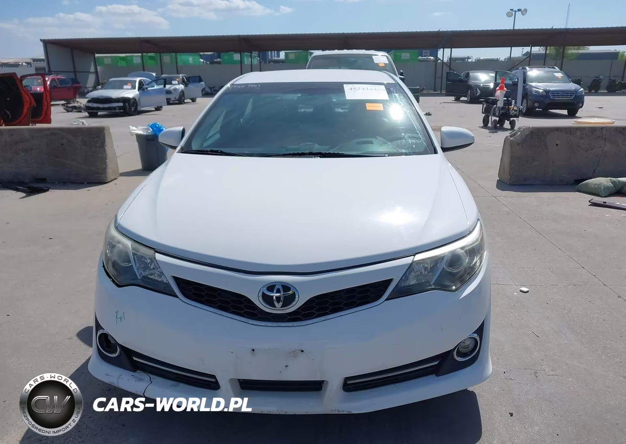 2014 Toyota Camry Se VIN:4T1BF1FK7EU330719 - 13