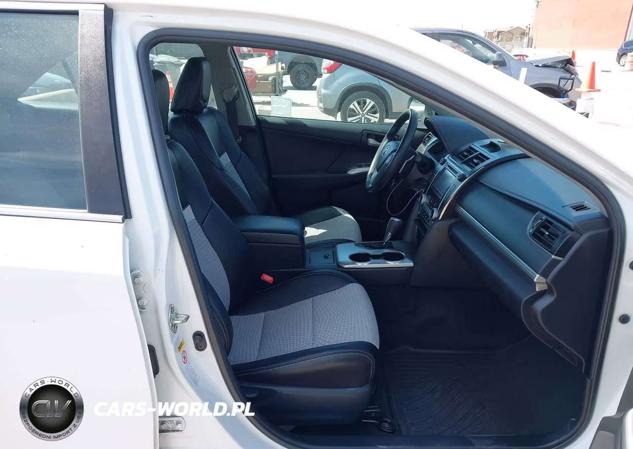 2014 Toyota Camry Se VIN:4T1BF1FK7EU330719 - 5