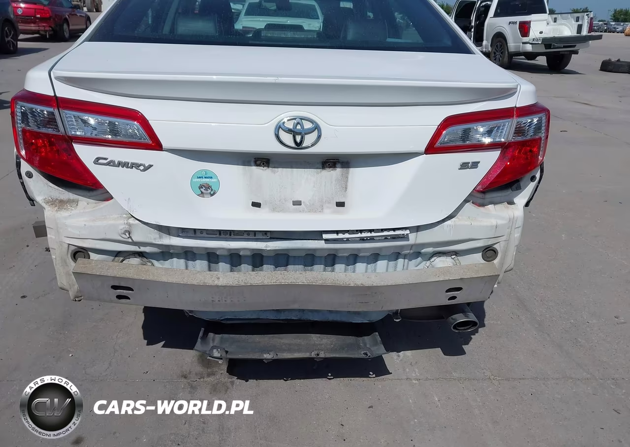 2014 Toyota Camry Se VIN:4T1BF1FK7EU330719 - 6