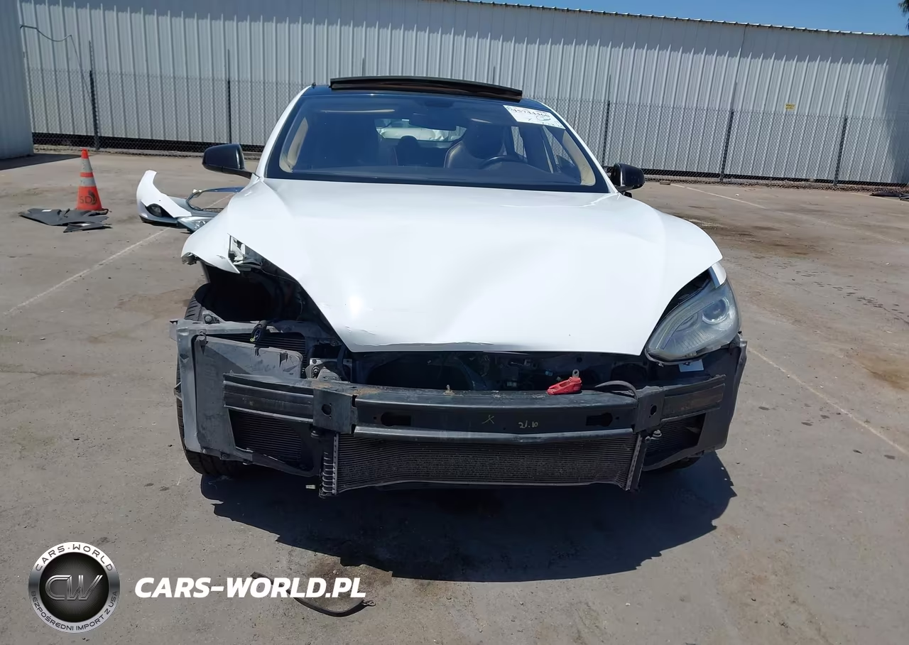 2014 Tesla Model S P85 VIN:5YJSA1H17EFP52876 - 11