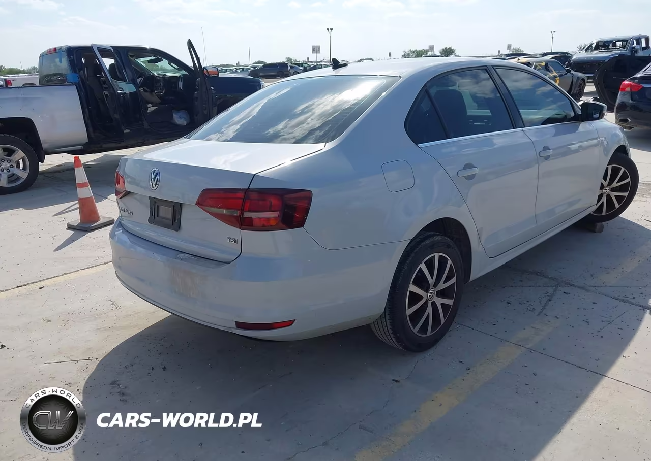2017 Volkswagen Jetta 1.4T Se VIN:3VWDB7AJXHM333713 - 4