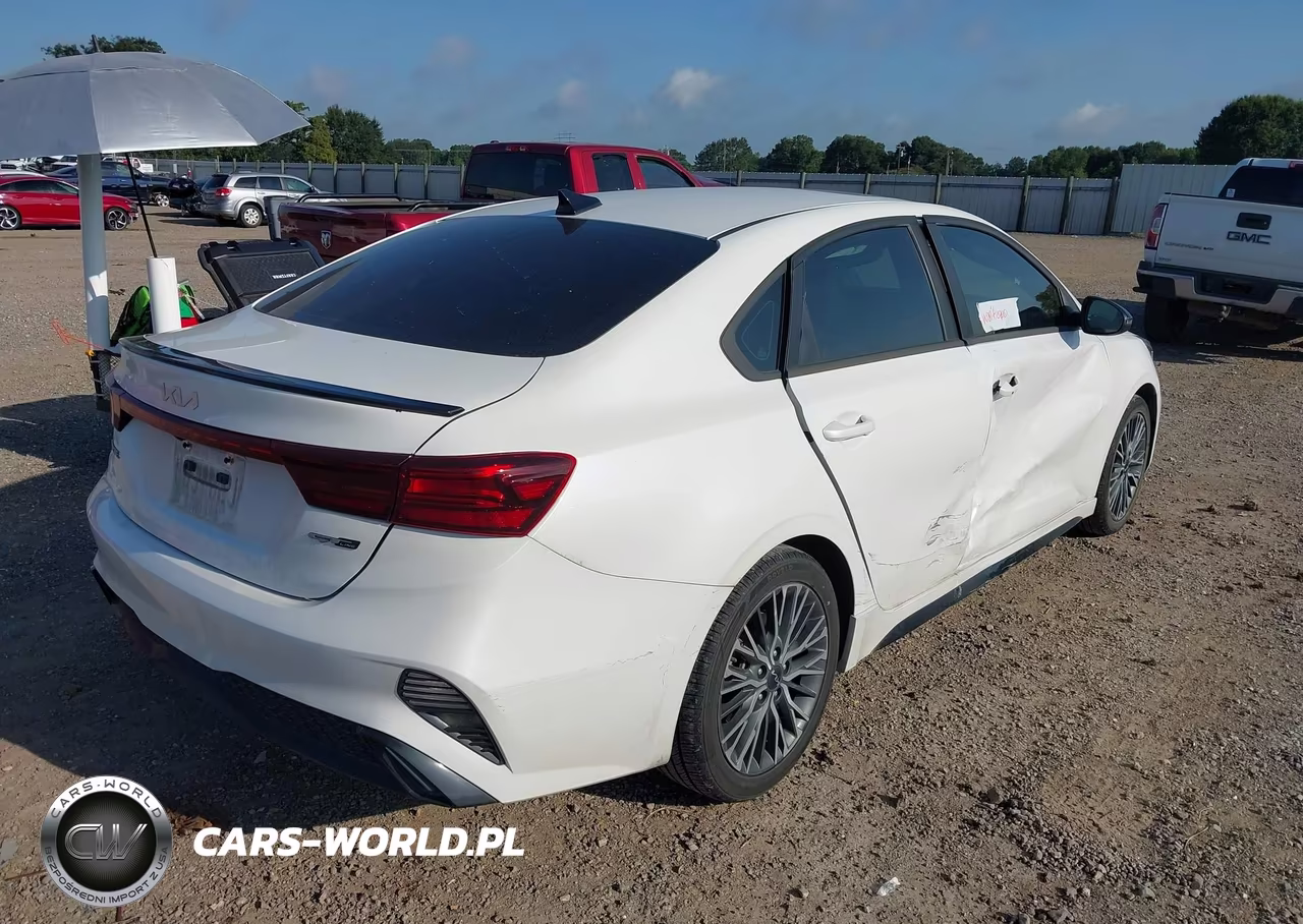 2023 Kia Forte Gt-Line VIN:3KPF54ADXPE619971 - 4