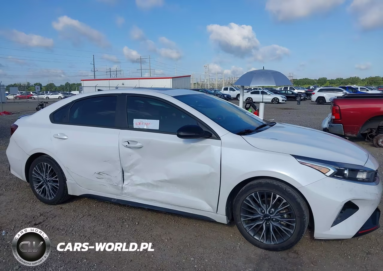 2023 Kia Forte Gt-Line VIN:3KPF54ADXPE619971 - 6