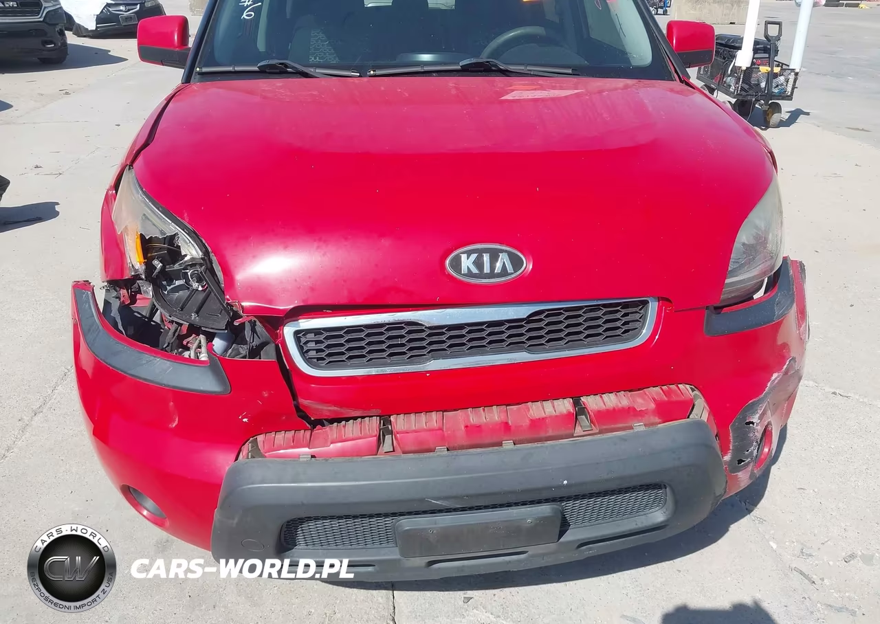 2011 Kia Soul + VIN:KNDJT2A29B7335727 - 18