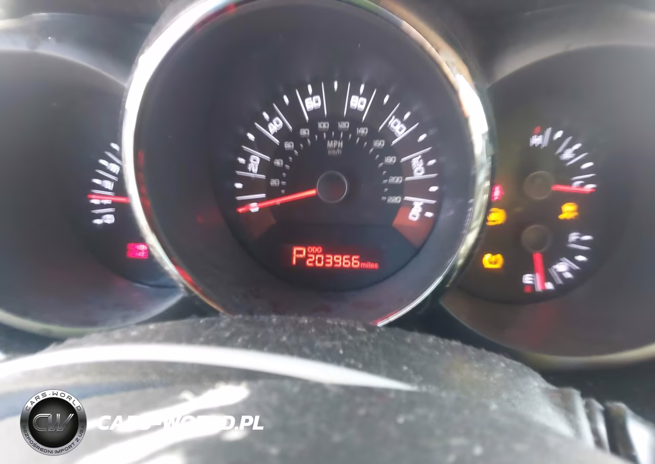 2011 Kia Soul + VIN:KNDJT2A29B7335727 - 7