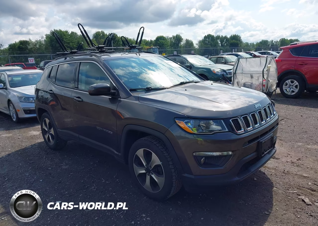 2018 Jeep Compass Latitude – zdjęcie 1 z 16