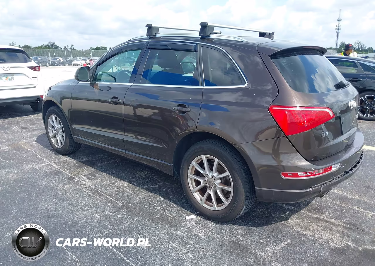 2011 Audi Q5 2.0T Premium VIN:WA1LFAFP6BA005782 - 3