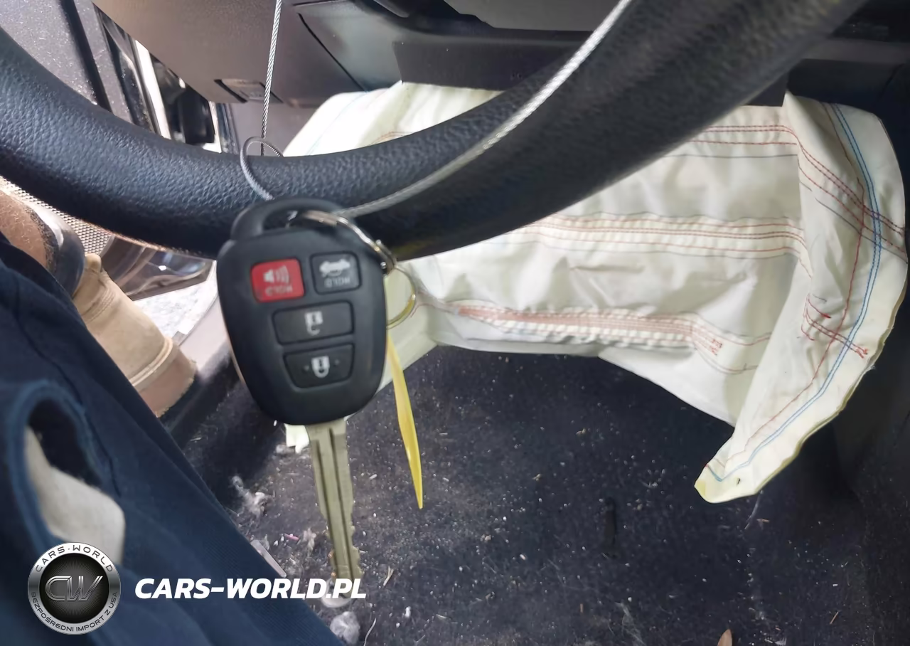 2017 Toyota Corolla Le VIN:2T1BURHE7HC908304 - 11