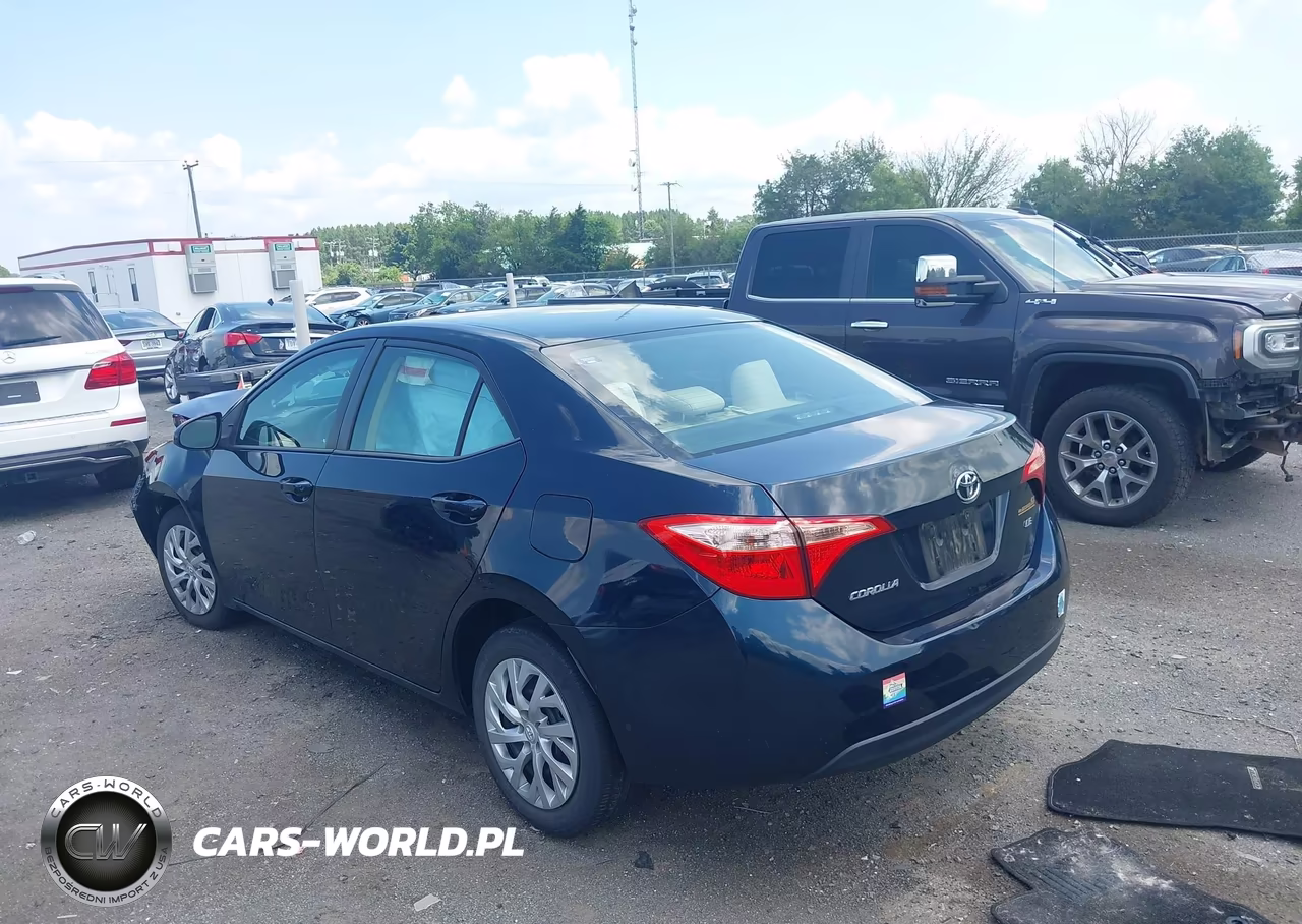 2017 Toyota Corolla Le VIN:2T1BURHE7HC908304 - 3