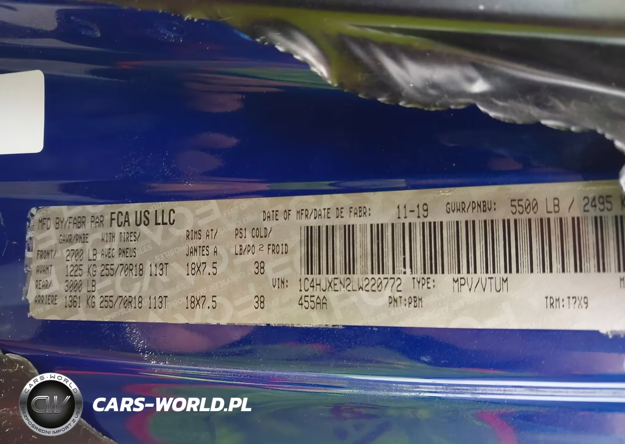 2020 Jeep Wrangler Unlimited Sahara VIN:1C4HJXEN2LW220772 - 9