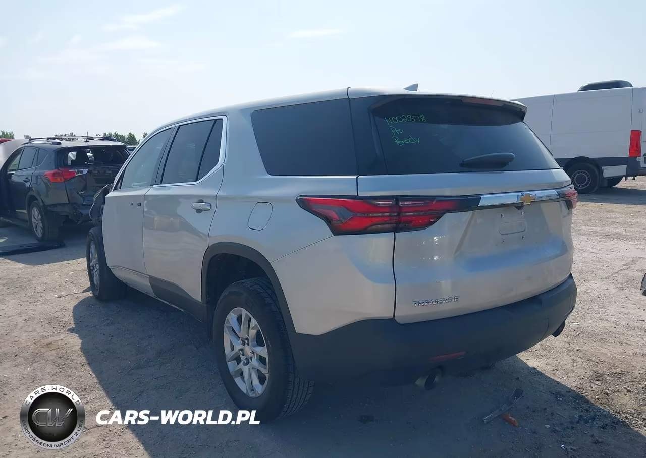 2022 Chevrolet Traverse Fwd Ls VIN:1GNERFKW6NJ105876 - 3