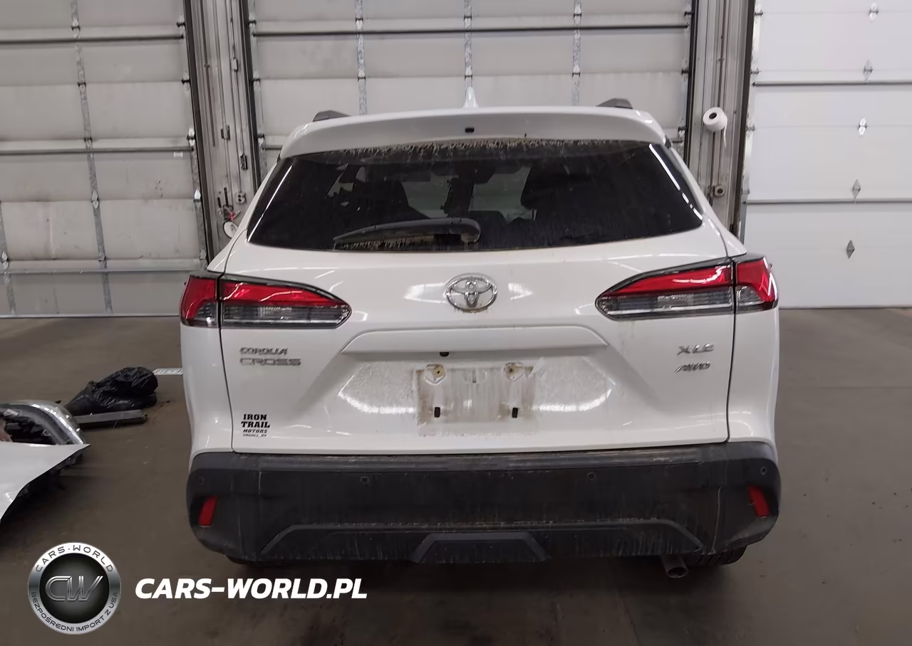 2024 Toyota Corolla Cross Xle VIN:7MUDAABG1RV112949 - 17