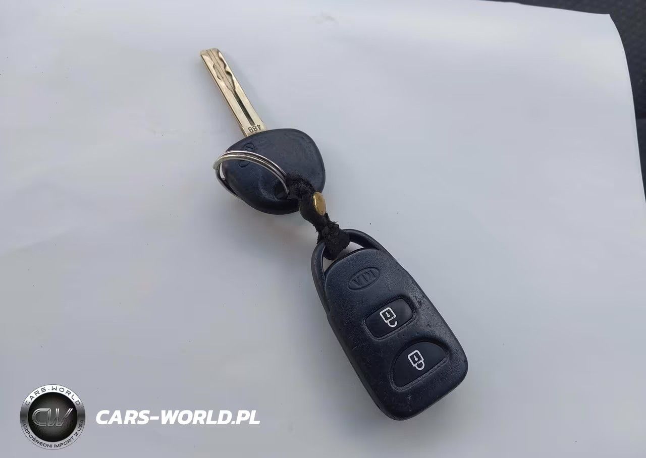 2011 Kia Sorento Lx VIN:5XYKTCA13BG143577 - 11