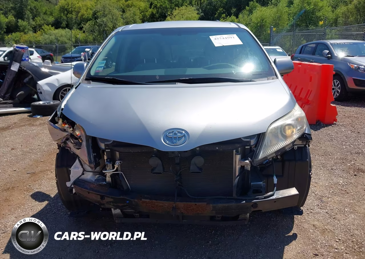 2012 Toyota Sienna Le V6 8 Passenger VIN:5TDKK3DC9CS241372 - 12