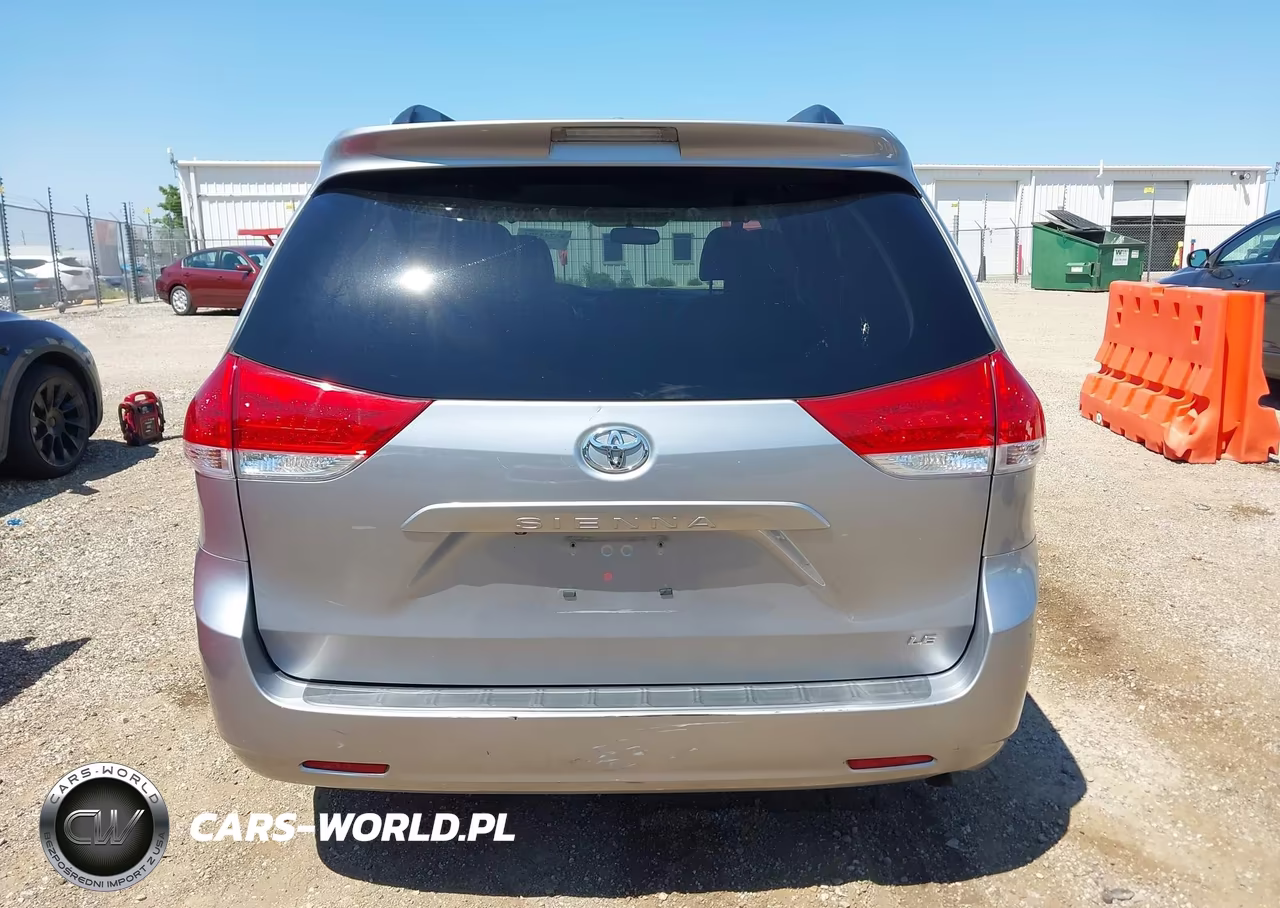 2012 Toyota Sienna Le V6 8 Passenger VIN:5TDKK3DC9CS241372 - 16
