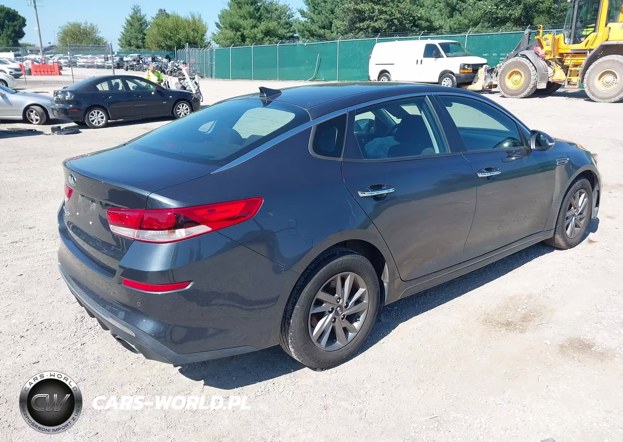 2020 Kia Optima Lx VIN:5XXGT4L37LG419873 - 4