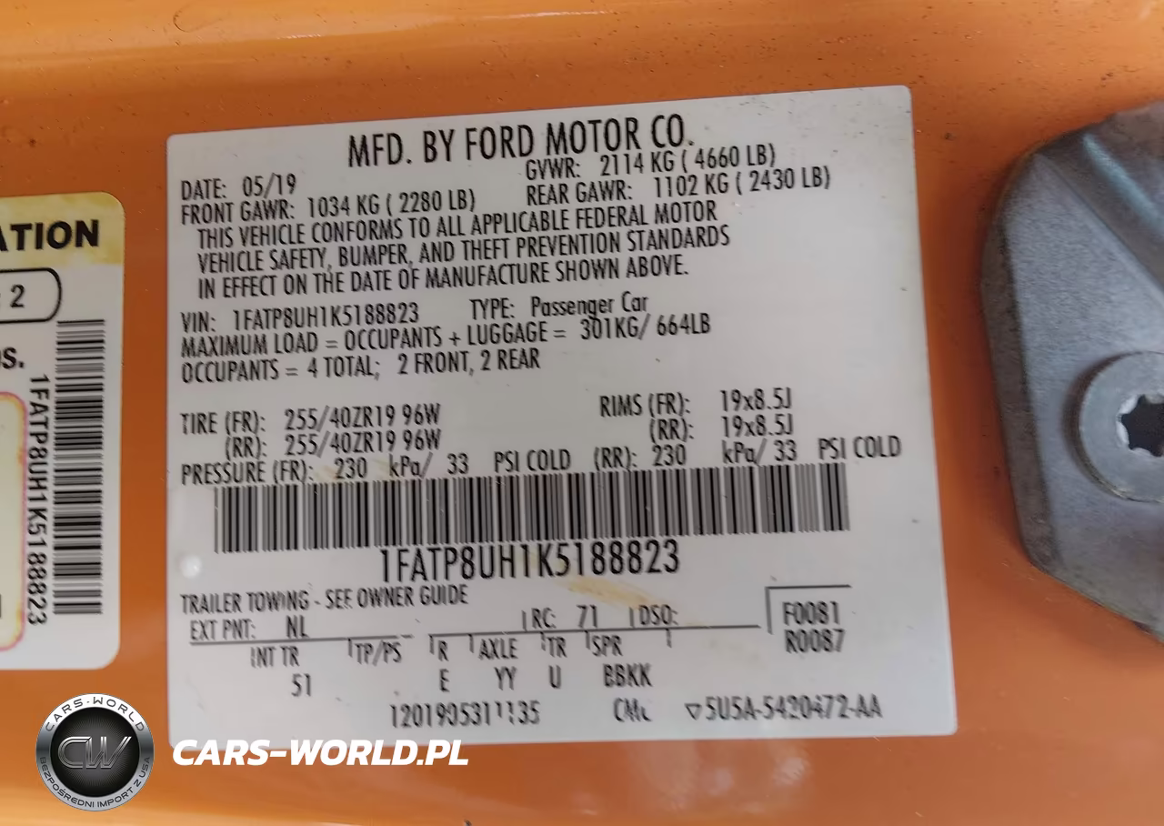 2019 Ford Mustang Ecoboost Premium VIN:1FATP8UH1K5188823 - 9