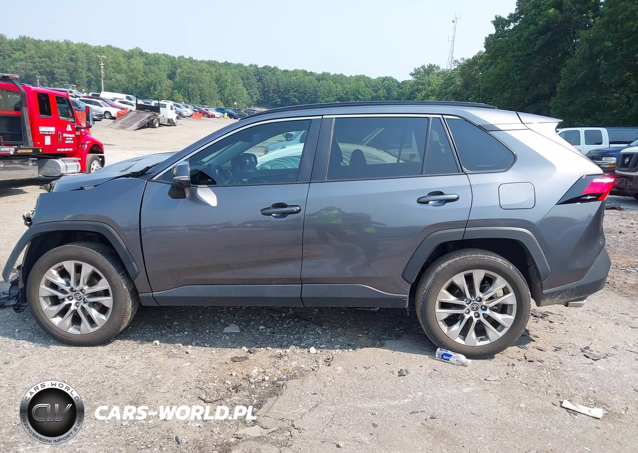 2021 Toyota Rav4 Xle Premium VIN:2T3C1RFV4MC148348 - 15