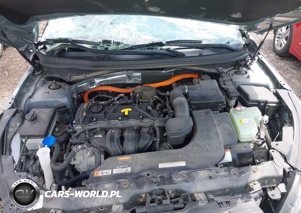 2016 Hyundai Sonata Hybrid Se VIN:KMHE24L10GA026433 - 10