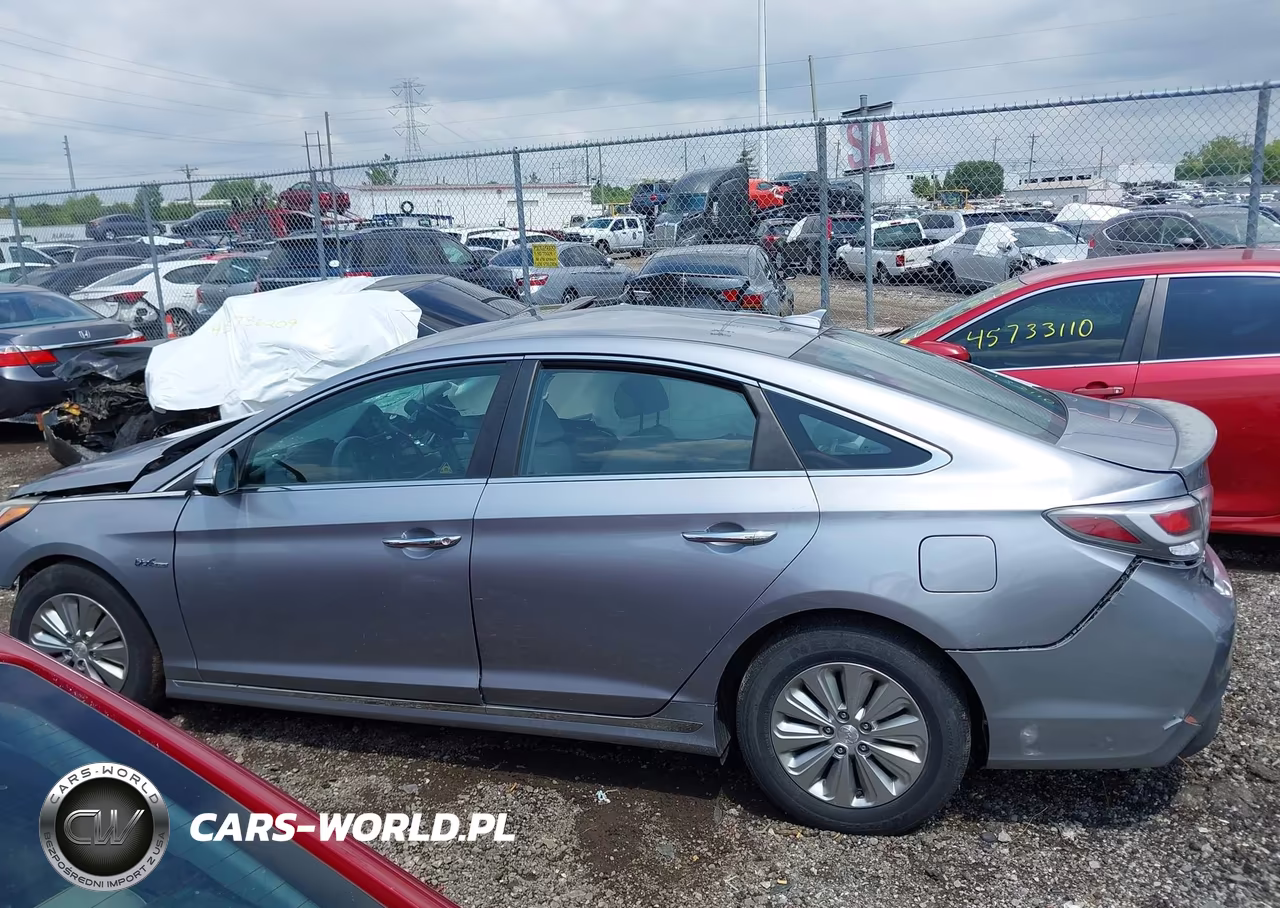 2016 Hyundai Sonata Hybrid Se VIN:KMHE24L10GA026433 - 15