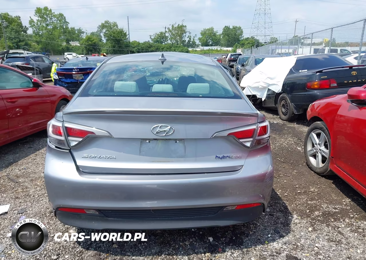 2016 Hyundai Sonata Hybrid Se VIN:KMHE24L10GA026433 - 17