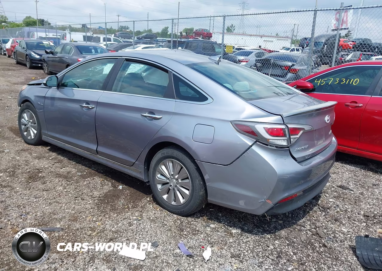 2016 Hyundai Sonata Hybrid Se VIN:KMHE24L10GA026433 - 3