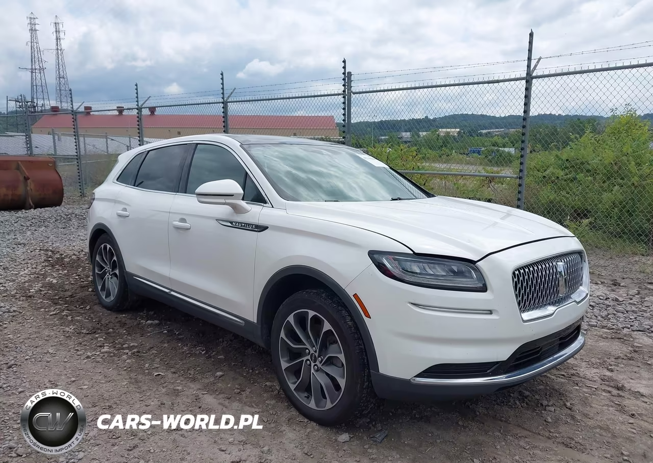 2021 Lincoln Nautilus Reserve – zdjęcie 1 z 16