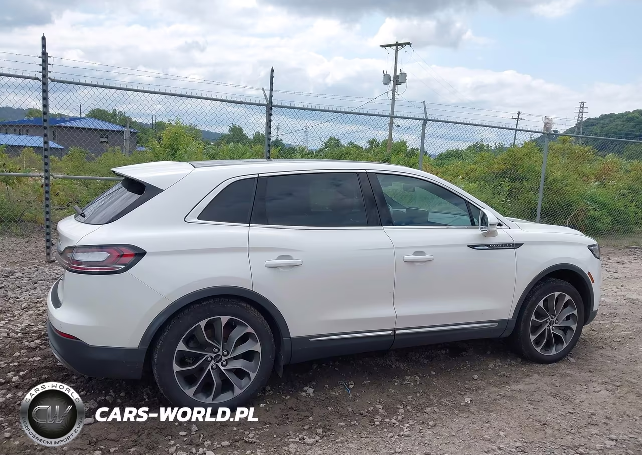 2021 Lincoln Nautilus Reserve VIN:2LMPJ8K9XMBL04513 - 13