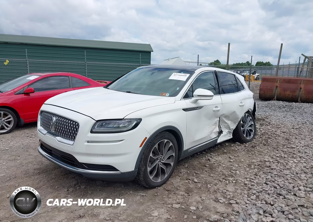 2021 Lincoln Nautilus Reserve VIN:2LMPJ8K9XMBL04513 - 2