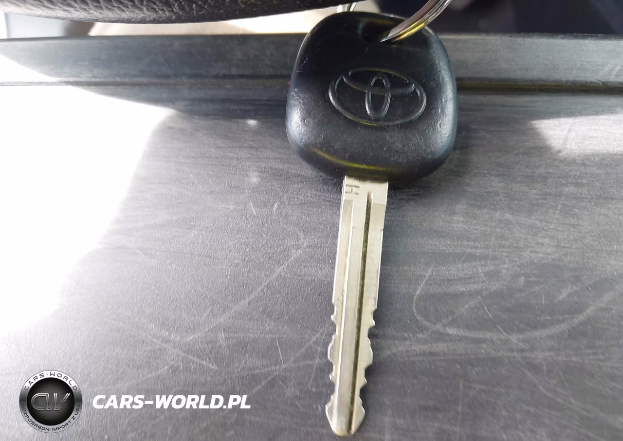 2015 Toyota Corolla L VIN:5YFBURHE7FP263151 - 11