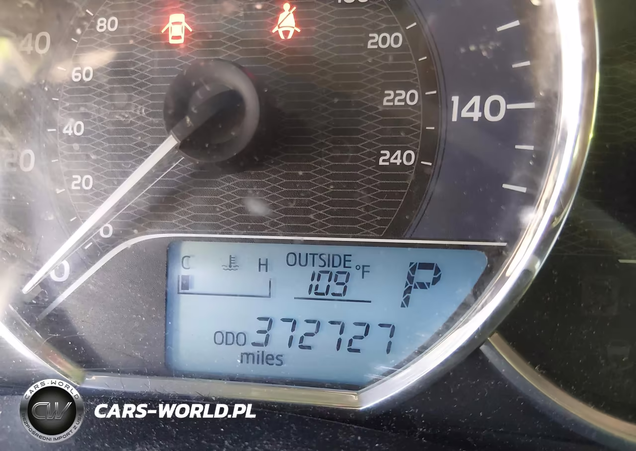 2015 Toyota Corolla L VIN:5YFBURHE7FP263151 - 15