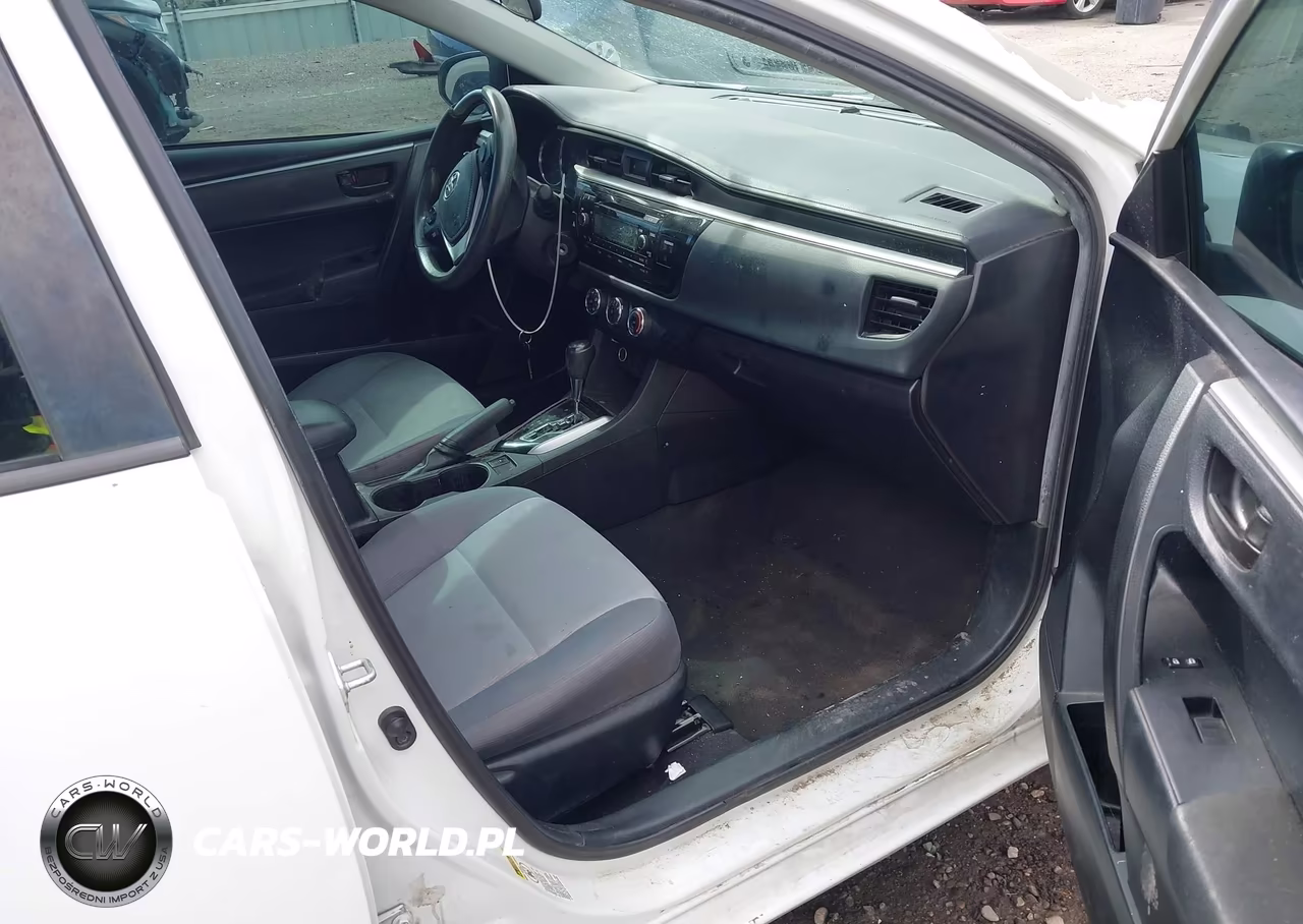 2015 Toyota Corolla L VIN:5YFBURHE7FP263151 - 5