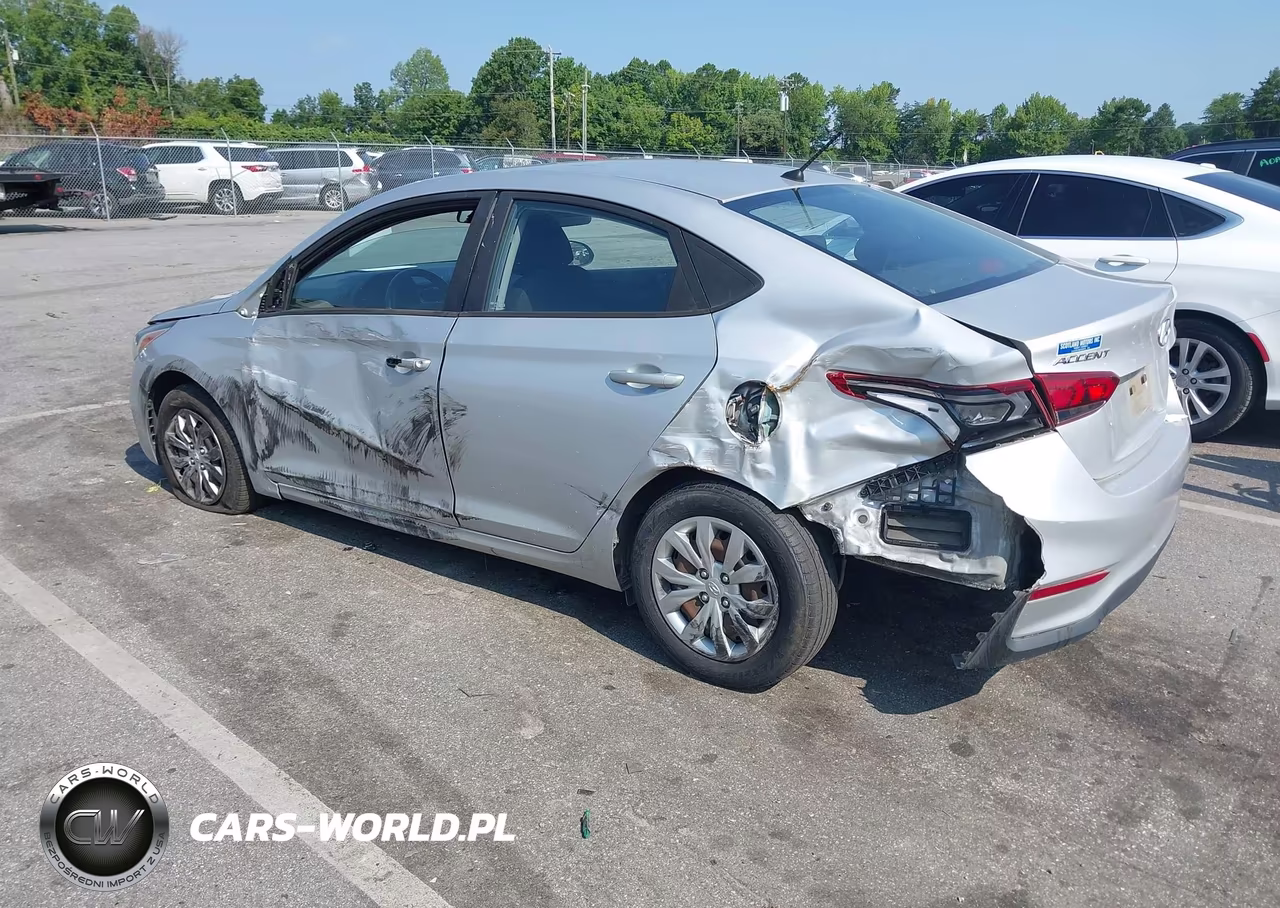 2018 Hyundai Accent Se VIN:3KPC24A32JE015373 - 3