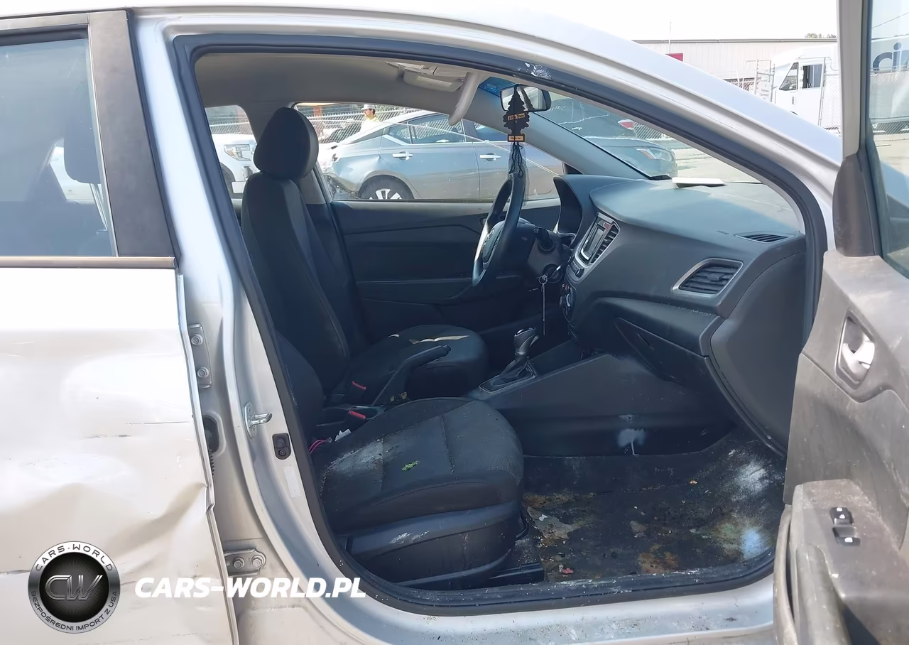 2018 Hyundai Accent Se VIN:3KPC24A32JE015373 - 5