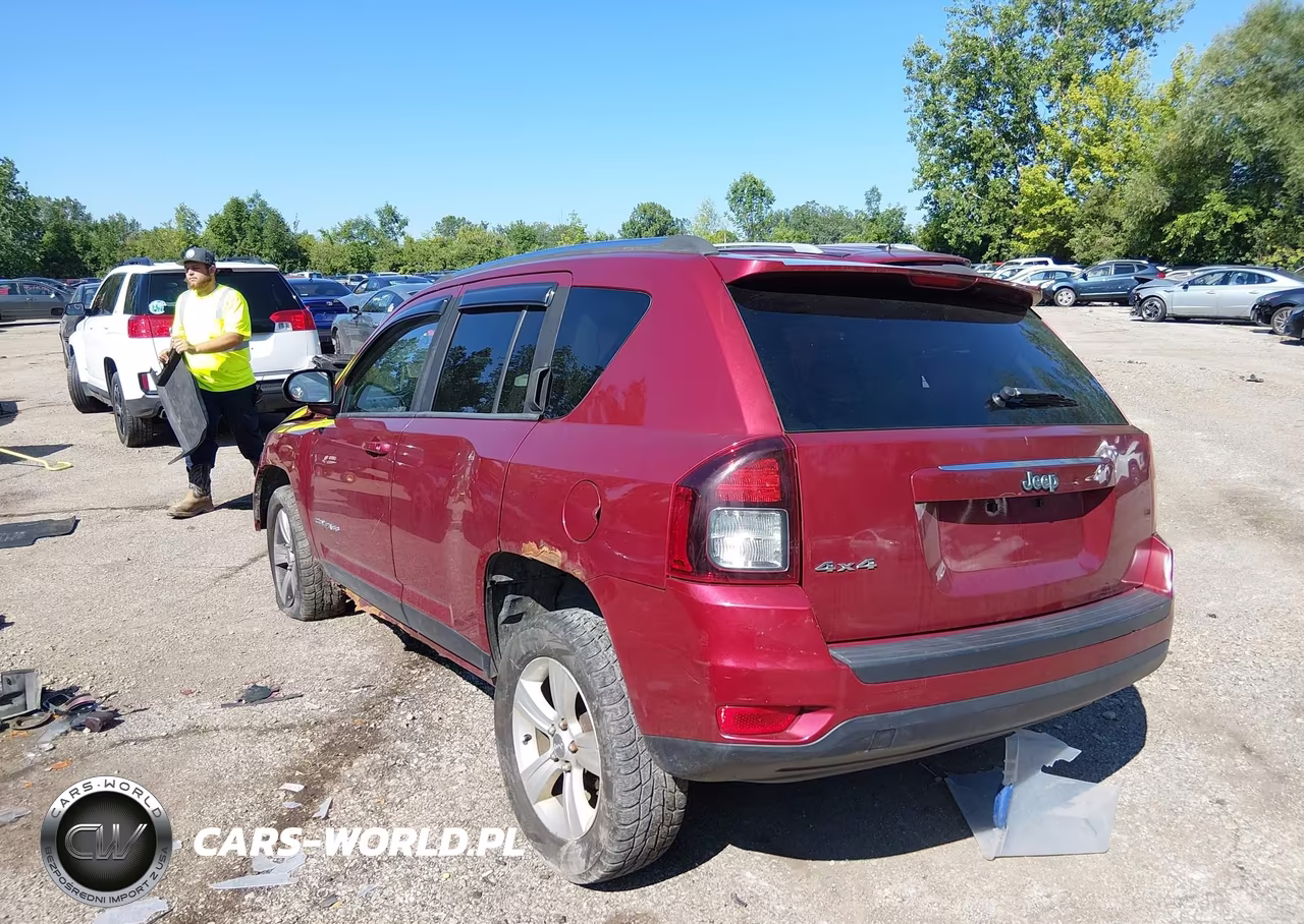 2014 Jeep Compass Sport VIN:1C4NJDBB3ED567716 - 3