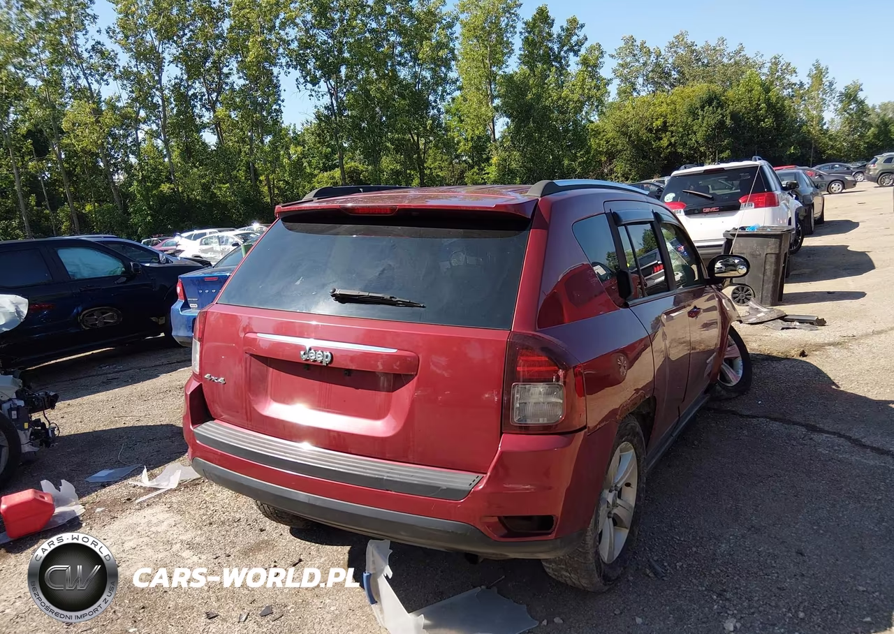 2014 Jeep Compass Sport VIN:1C4NJDBB3ED567716 - 4