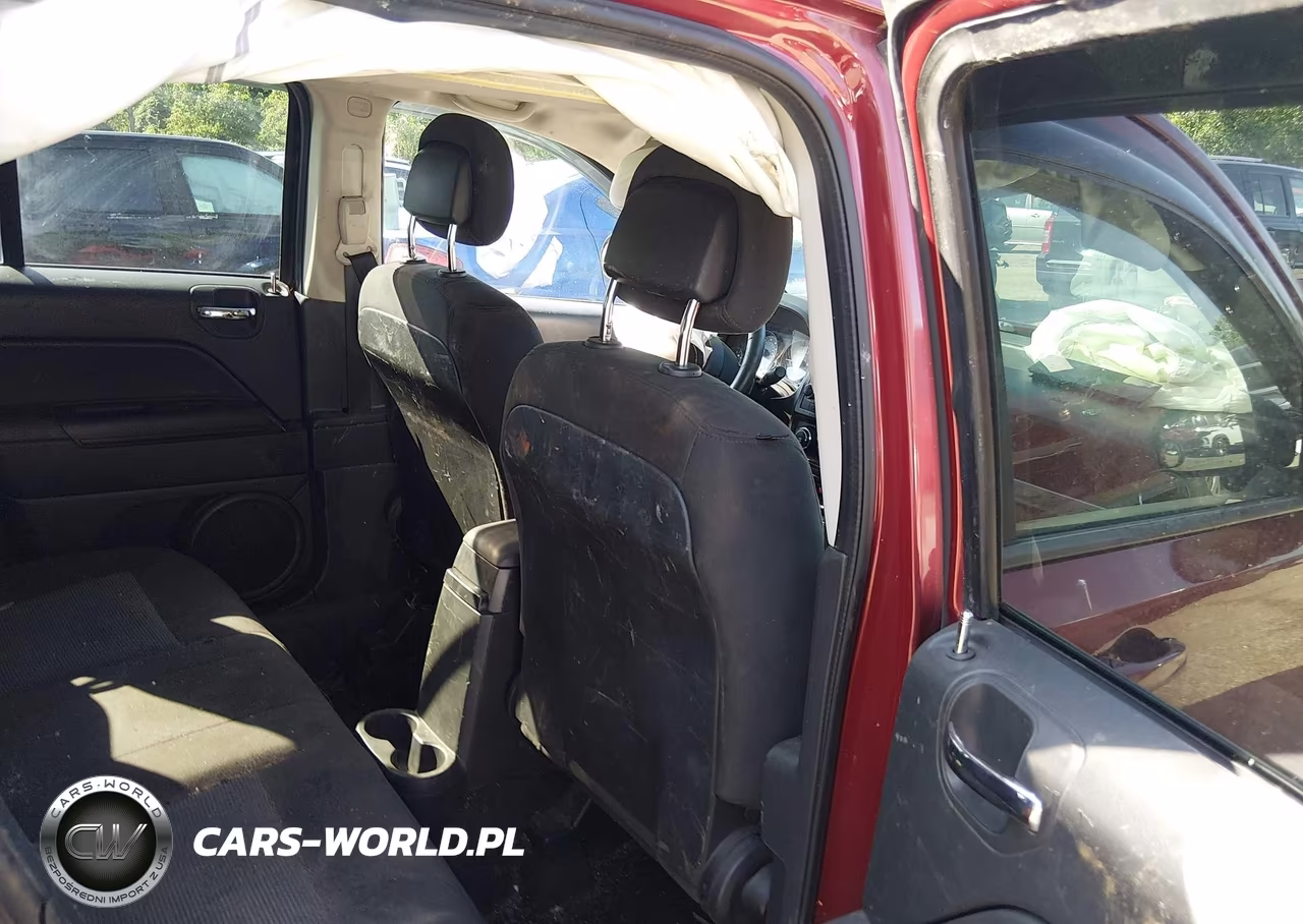 2014 Jeep Compass Sport VIN:1C4NJDBB3ED567716 - 8