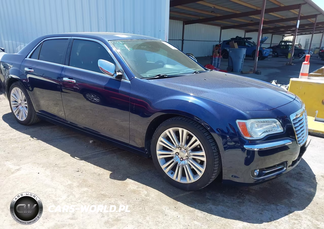 2014 Chrysler 300C VIN:2C3CCAET3EH100789 - 1
