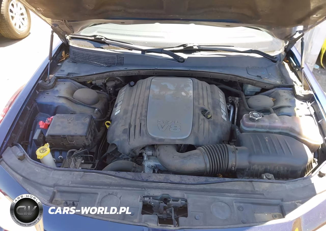 2014 Chrysler 300C VIN:2C3CCAET3EH100789 - 10