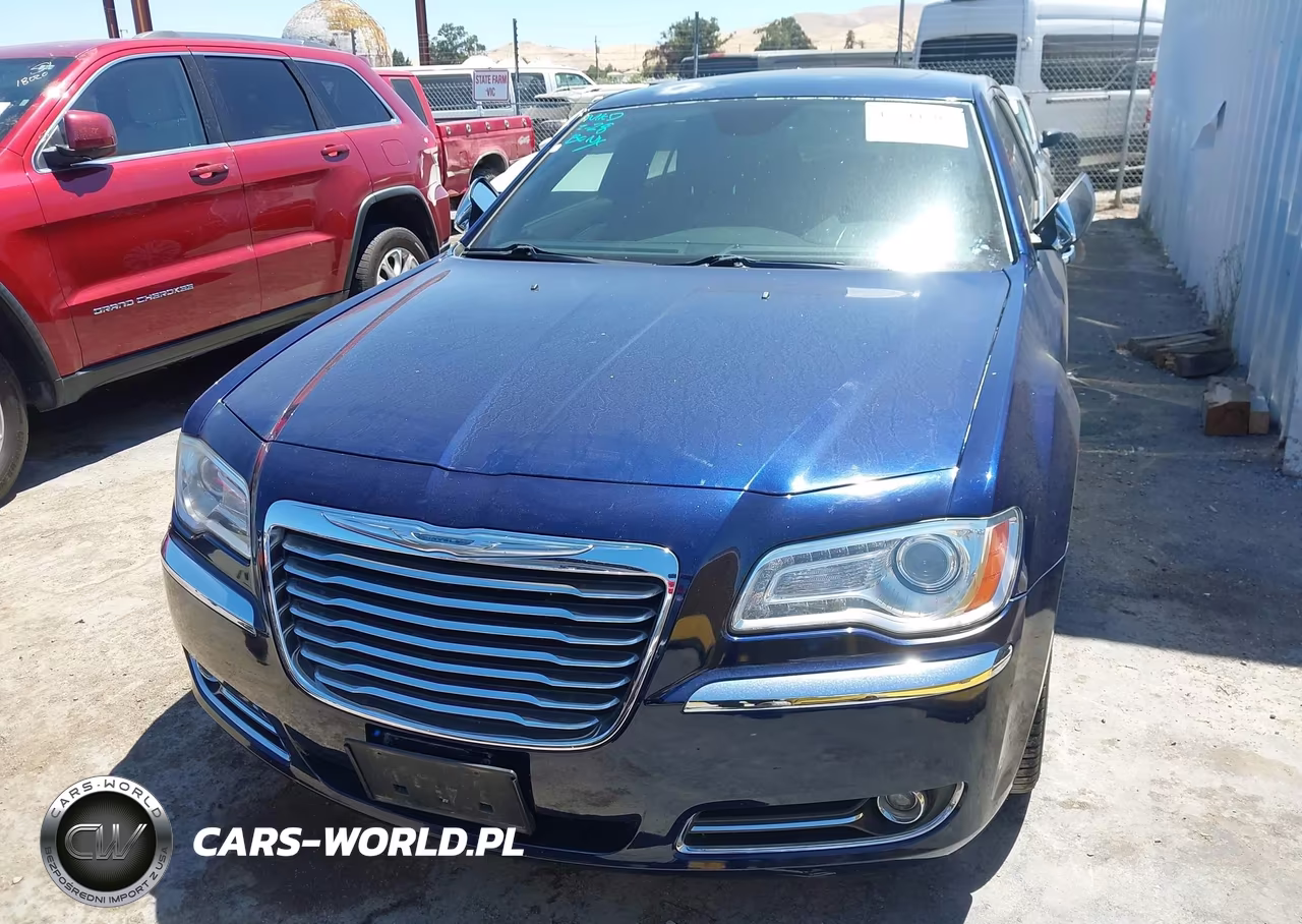 2014 Chrysler 300C VIN:2C3CCAET3EH100789 - 12