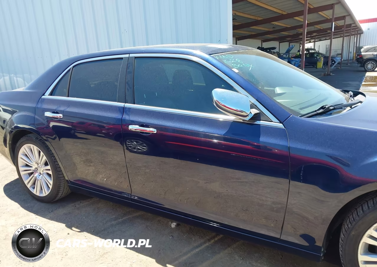 2014 Chrysler 300C VIN:2C3CCAET3EH100789 - 13