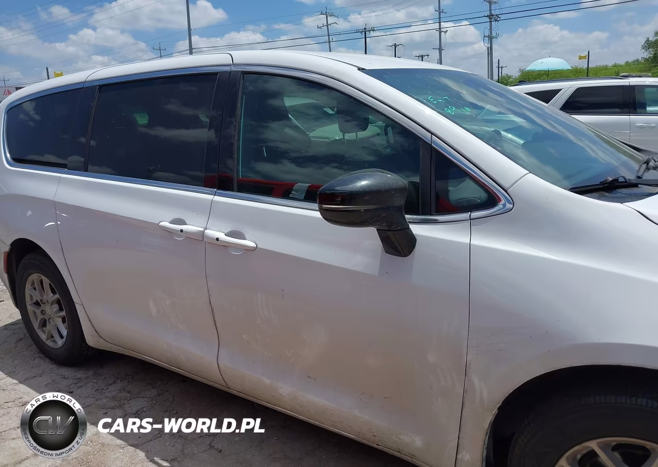 2026 Chrysler Pacifica Select VIN:2C4RC1BG9TR179213 - 14