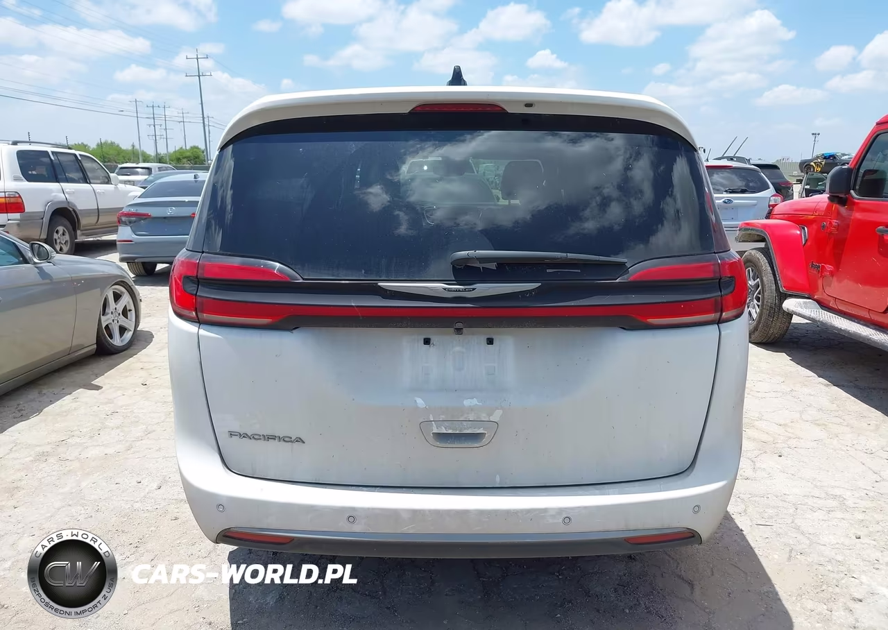 2026 Chrysler Pacifica Select VIN:2C4RC1BG9TR179213 - 17