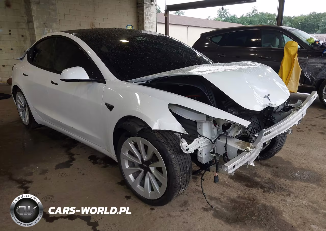 2021 Tesla Model 3 Standard Range Plus Rear-Wheel Drive – zdjęcie 1 z 16