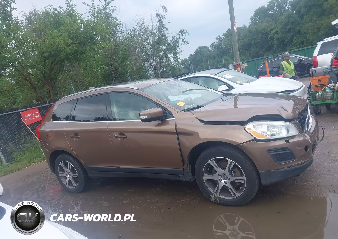 2012 Volvo Xc60 T6 Premier Plus VIN:YV4902DZ3C2295614 - 13