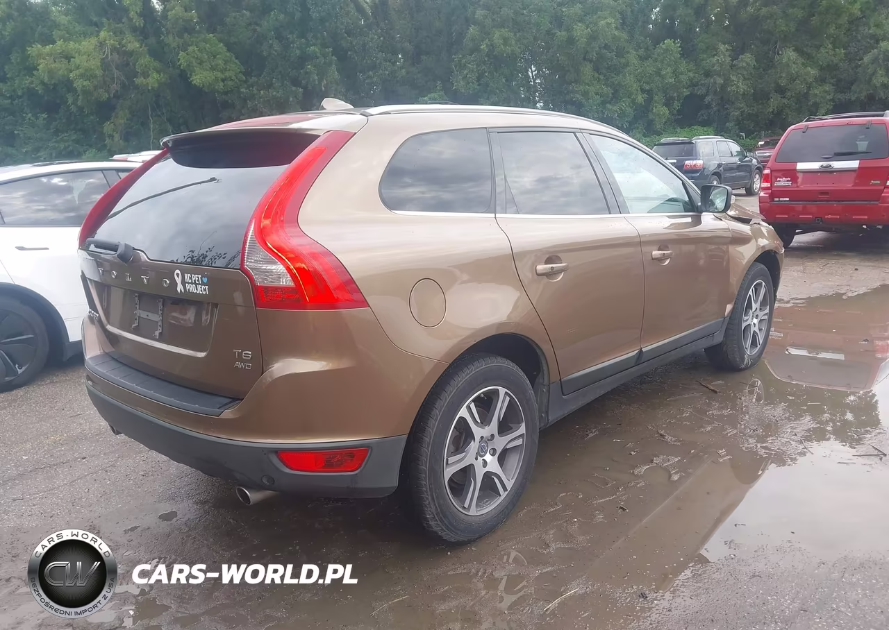 2012 Volvo Xc60 T6 Premier Plus VIN:YV4902DZ3C2295614 - 4