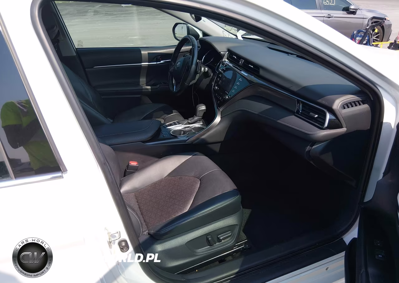 2019 Toyota Camry Xse VIN:4T1B61HK1KU777619 - 3